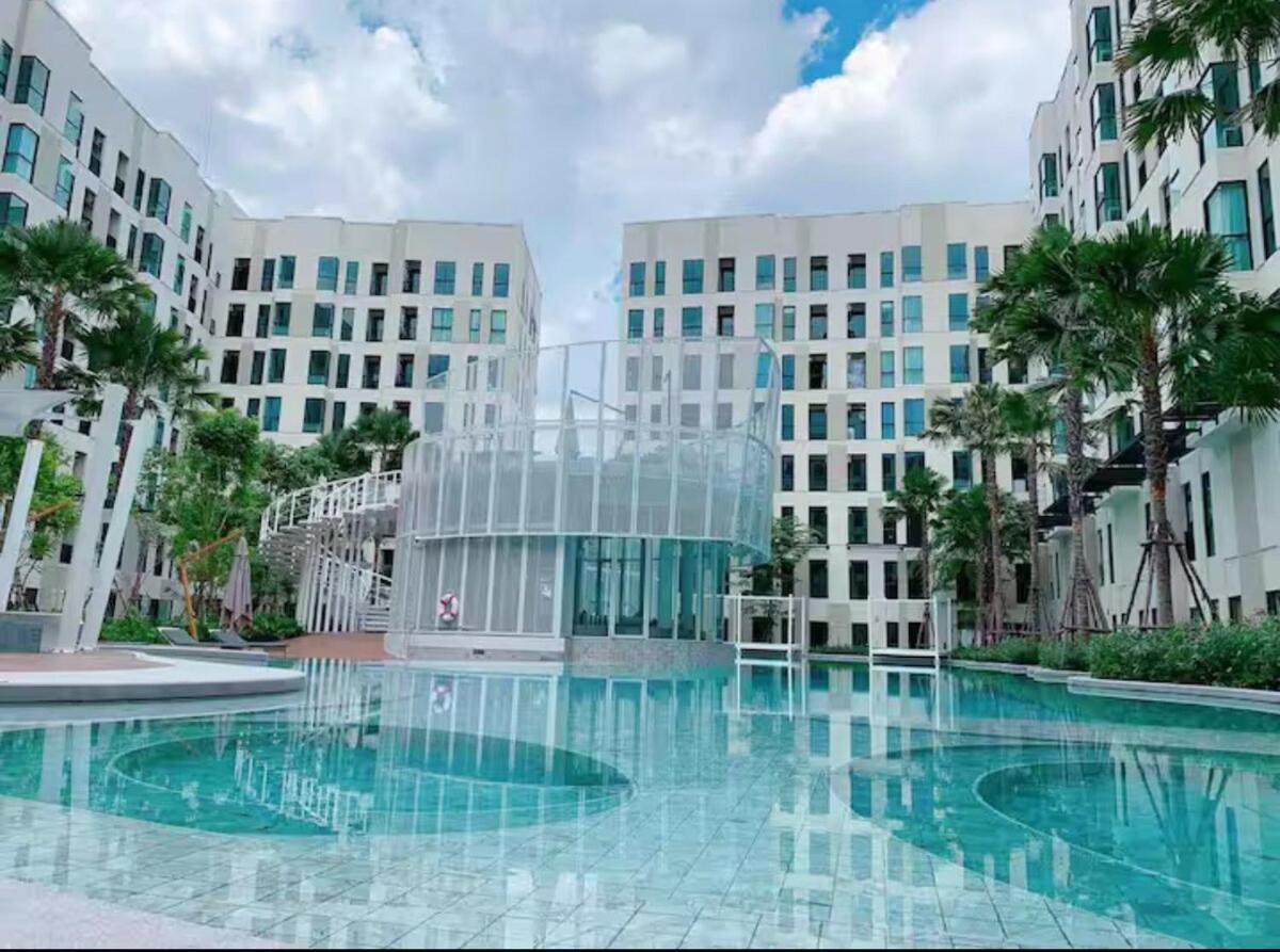 Unio Sukhumvit 72 Boutique Condo Bankhlongszamrong Kültér fotó