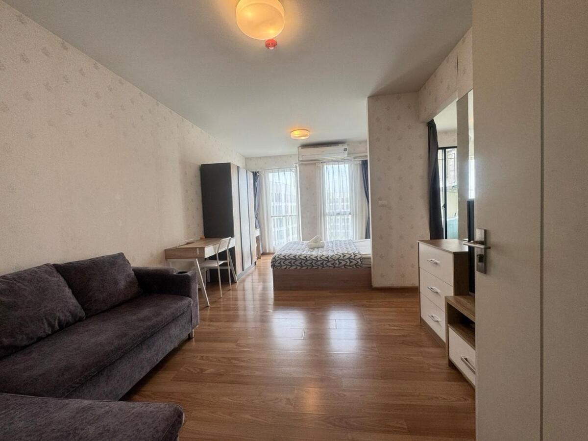 Unio Sukhumvit 72 Boutique Condo Bankhlongszamrong Kültér fotó