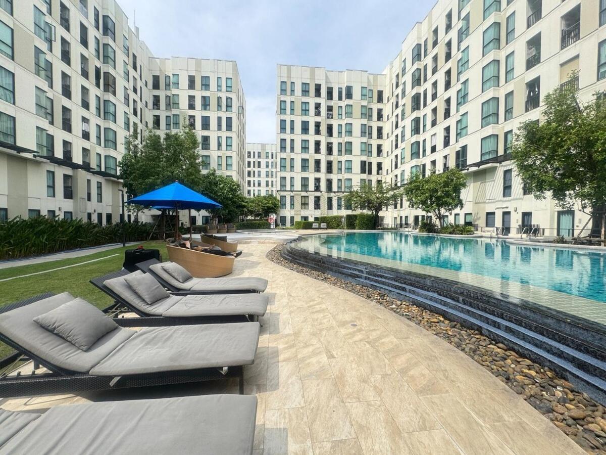 Unio Sukhumvit 72 Boutique Condo Bankhlongszamrong Kültér fotó